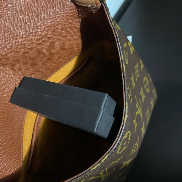 Authentic Louis Vuitton Monogram Musette Pm - Picture 6 of 8